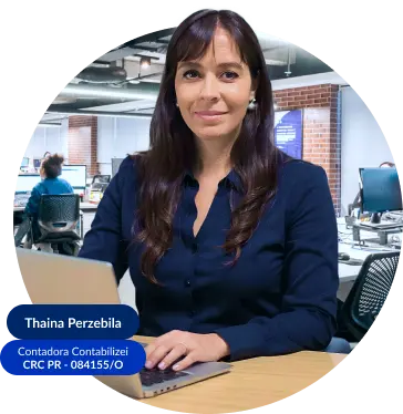 Especialista da Contabilizei sorrindo